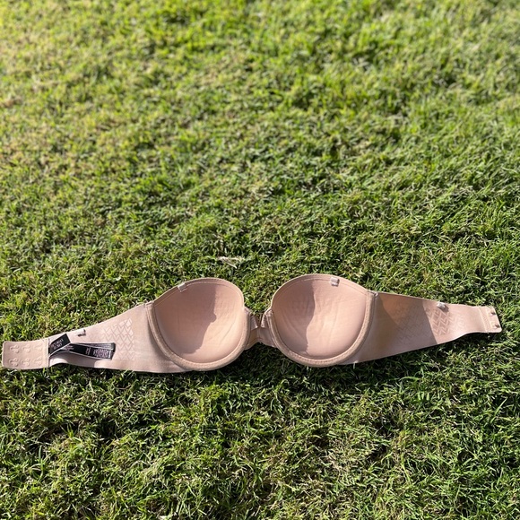 Victoria Secrets Multi Way Bra - Picture 3 of 4